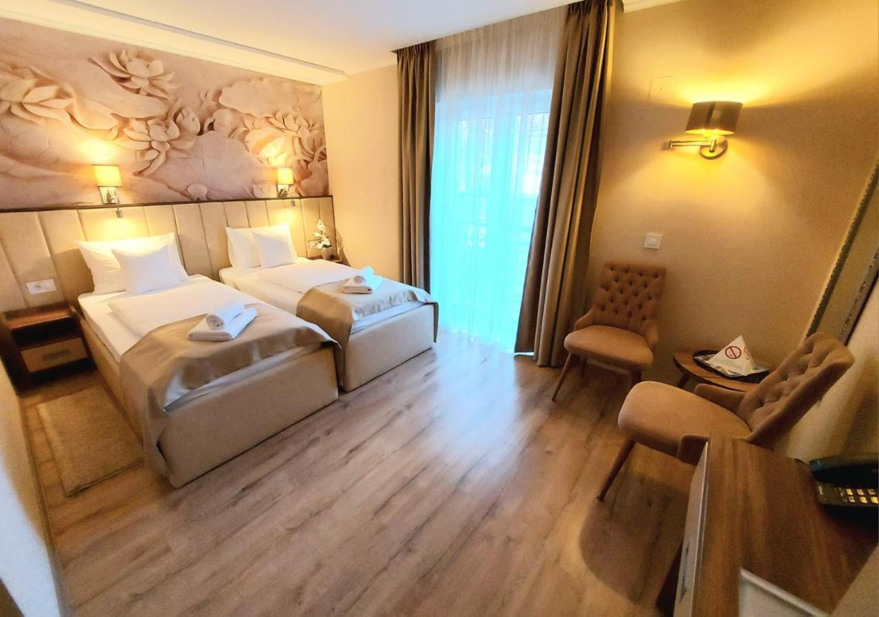 Papuli Rooms 4U Senta Zewnętrze zdjęcie