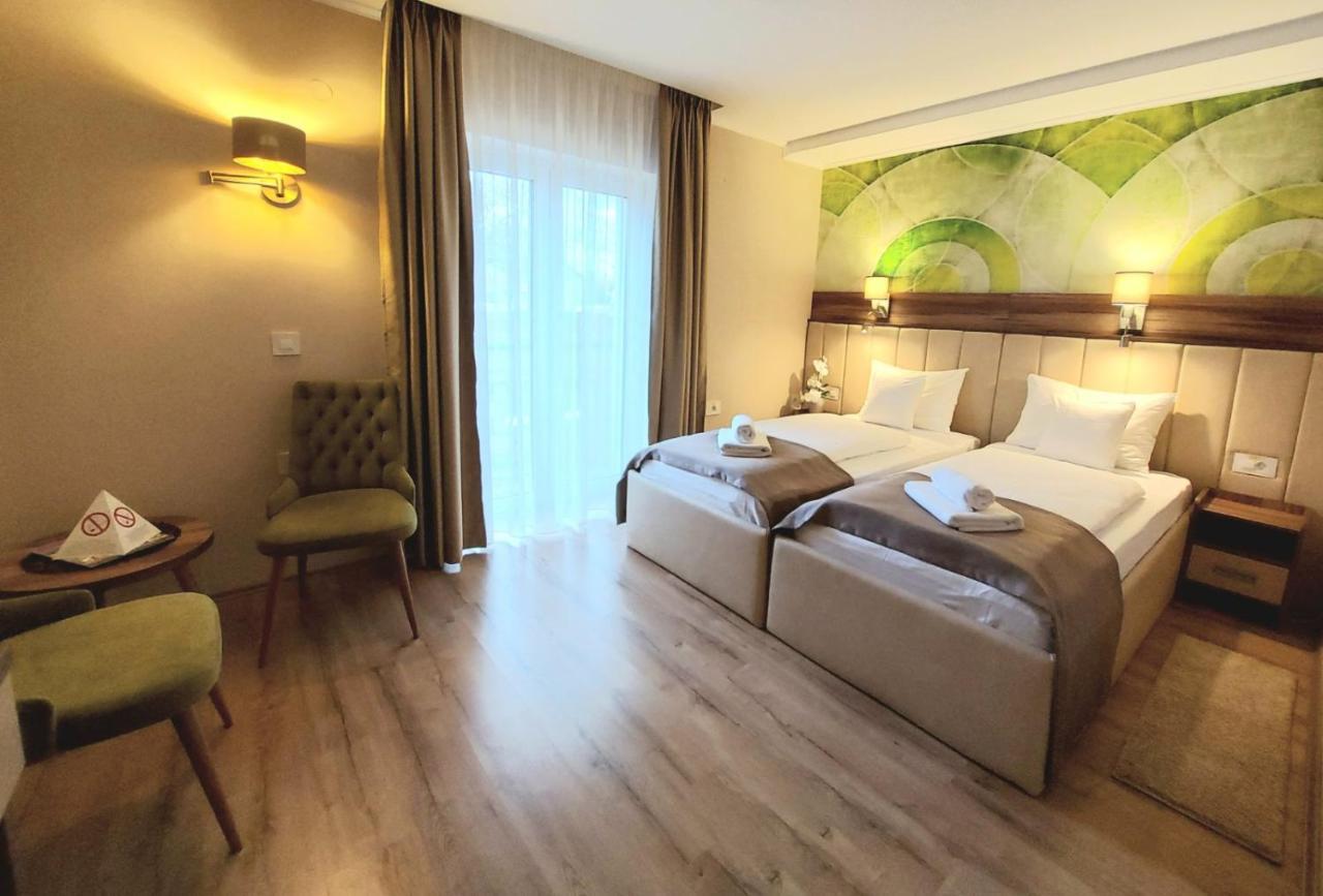 Papuli Rooms 4U Senta Zewnętrze zdjęcie