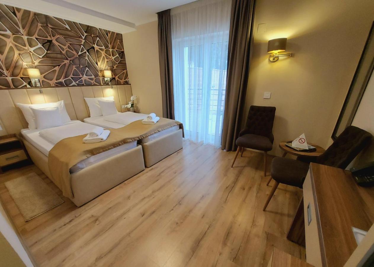 Papuli Rooms 4U Senta Zewnętrze zdjęcie